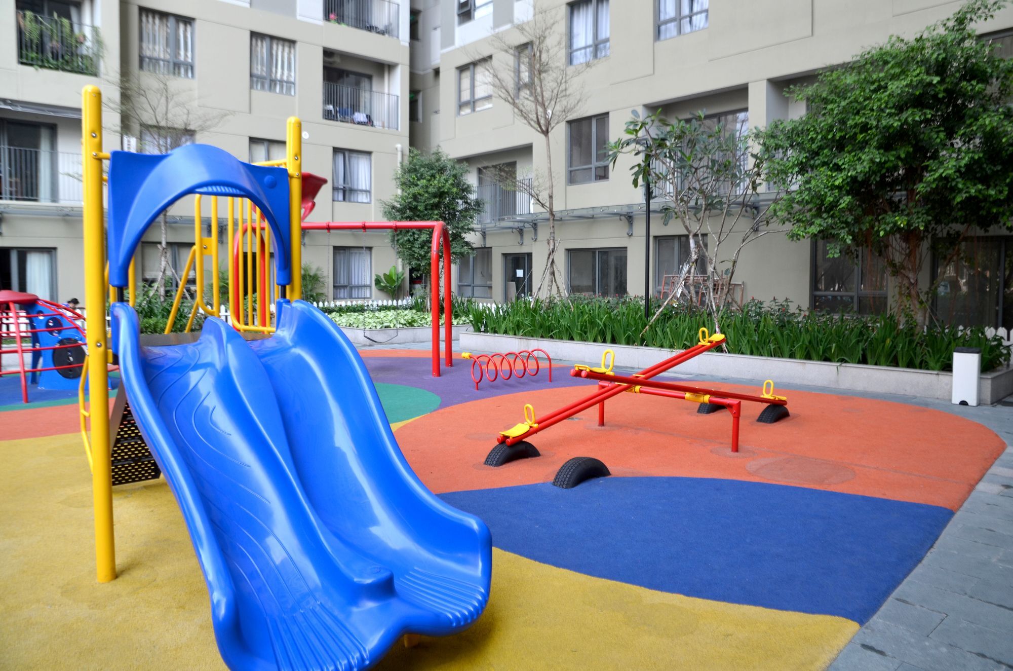 Lucyhome Masteri Thao Dien Căn hộ *